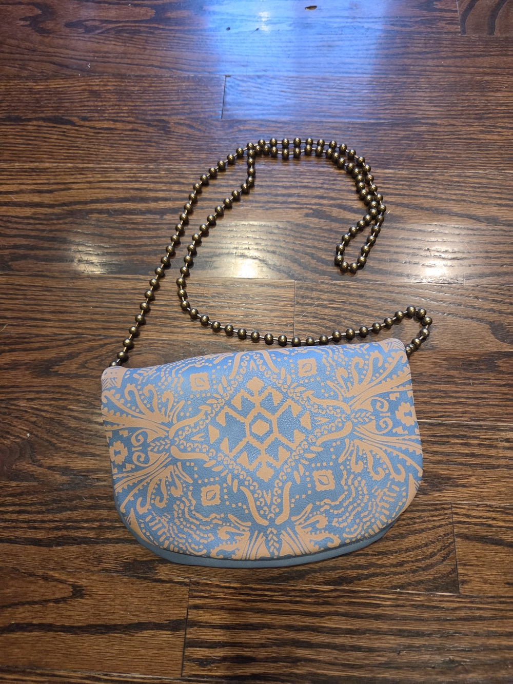 T-Shirt & Jeans Blue and Cream Patterned Crossbody with Ball-Chain Strap